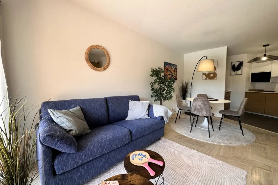 Apartamento con Terraza y Piscina en Mandelieu