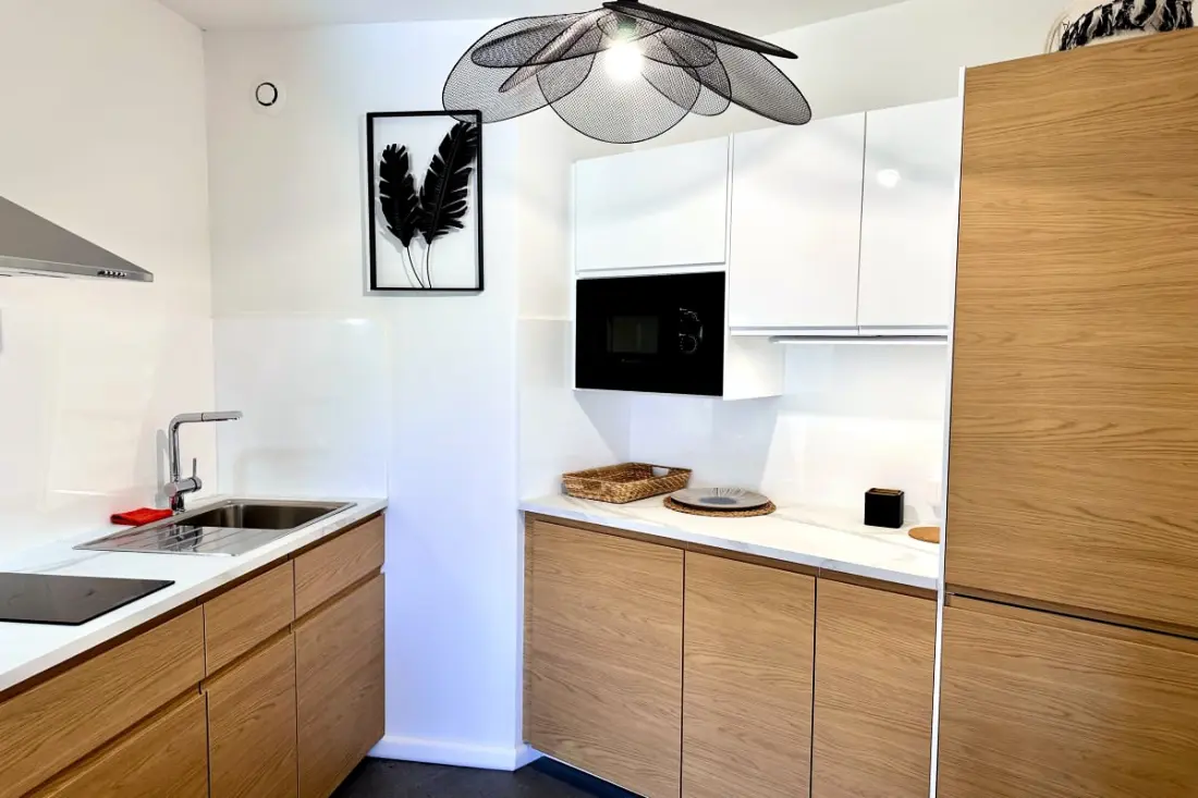 Apartamento con Terraza y Piscina en Mandelieu