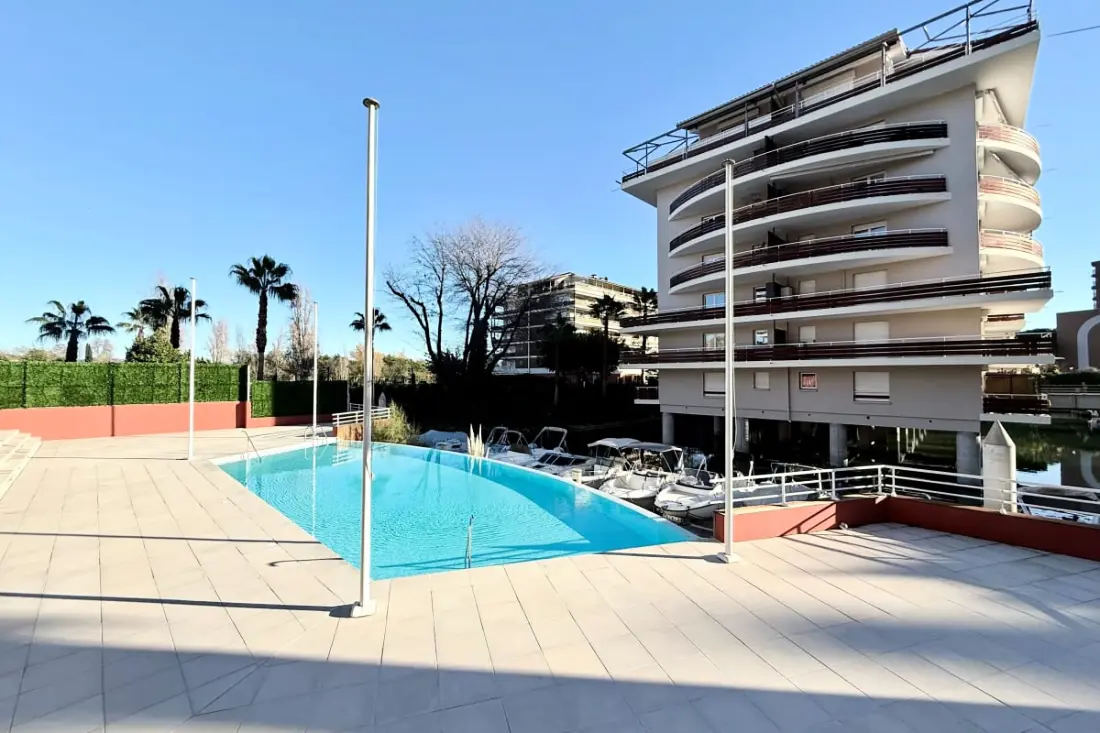Luminoso apartamento en Mandelieu, Cerca de De La Mer