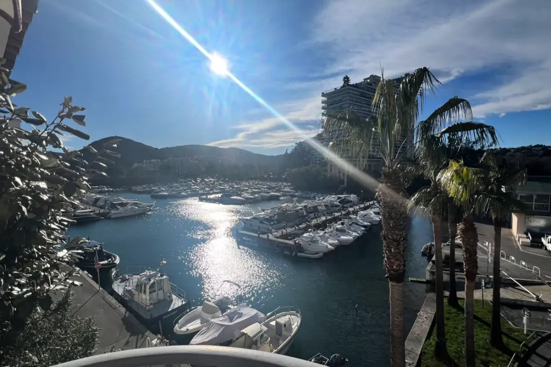 Lumineux Apartamento con piscina en Mandelieu