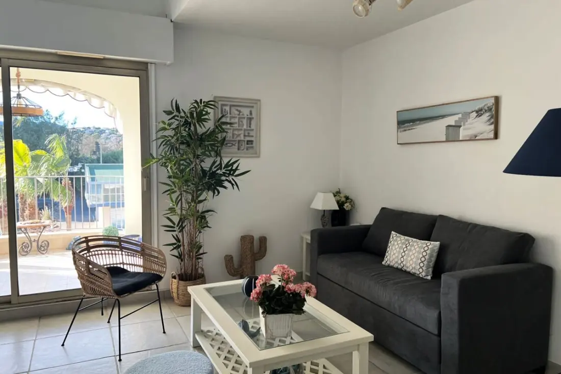 Lumineux Apartamento con piscina en Mandelieu
