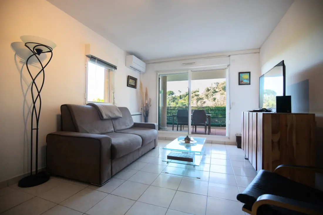Apartamento en Mandelieu - Piscina y pista de tenis