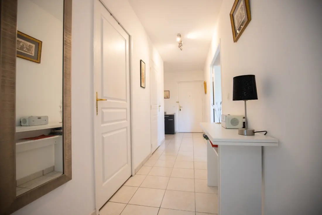 Apartamento en Mandelieu - Piscina y pista de tenis