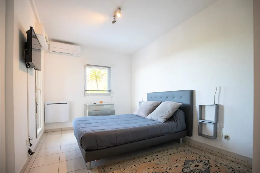 Apartamento en Mandelieu - Piscina y pista de tenis