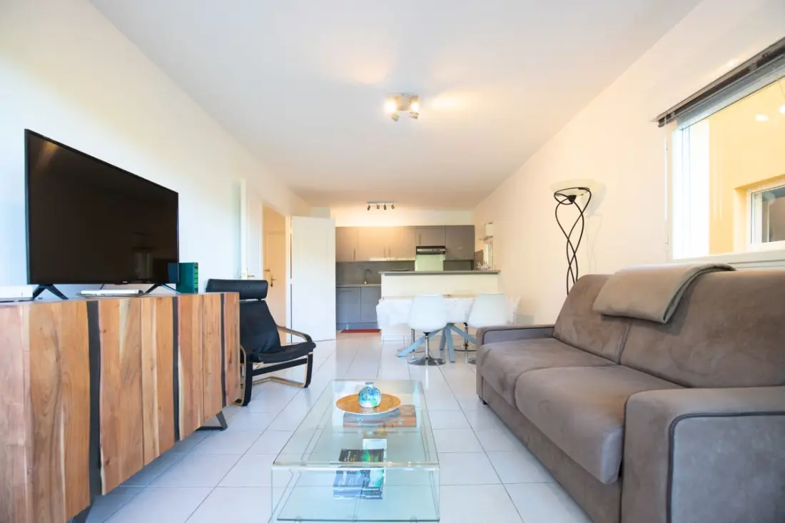 Apartamento en Mandelieu - Piscina y pista de tenis