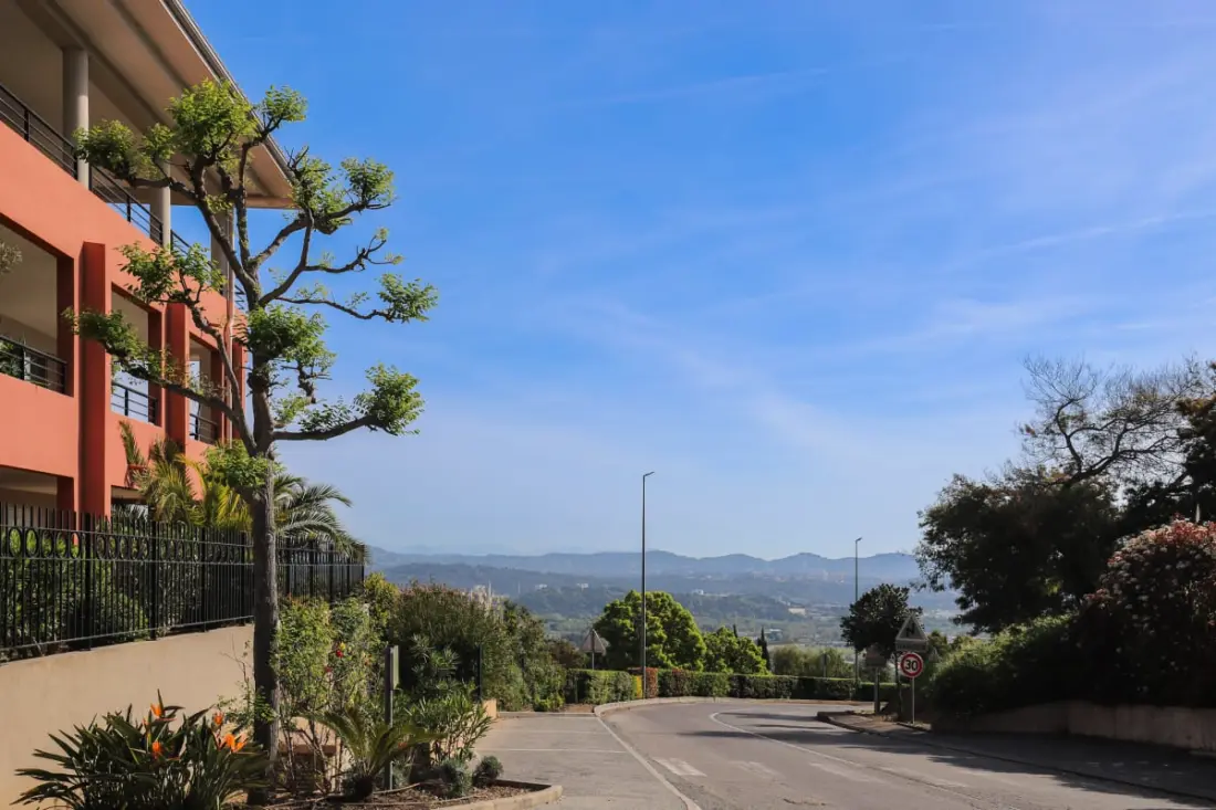 Apartamento en Mandelieu - Piscina y pista de tenis