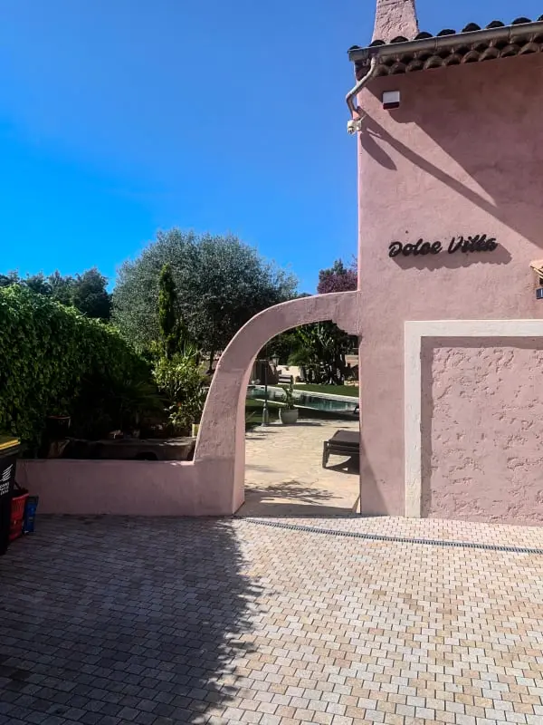 La Dolce Villa 11 Pers, úszómedence és tájt kert