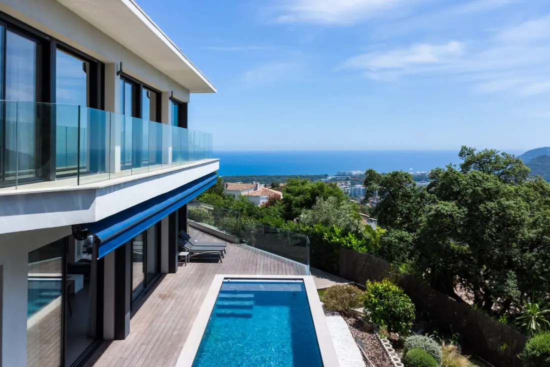 Residence House Architect with Pool Heat & Sublime Tengerlátás
