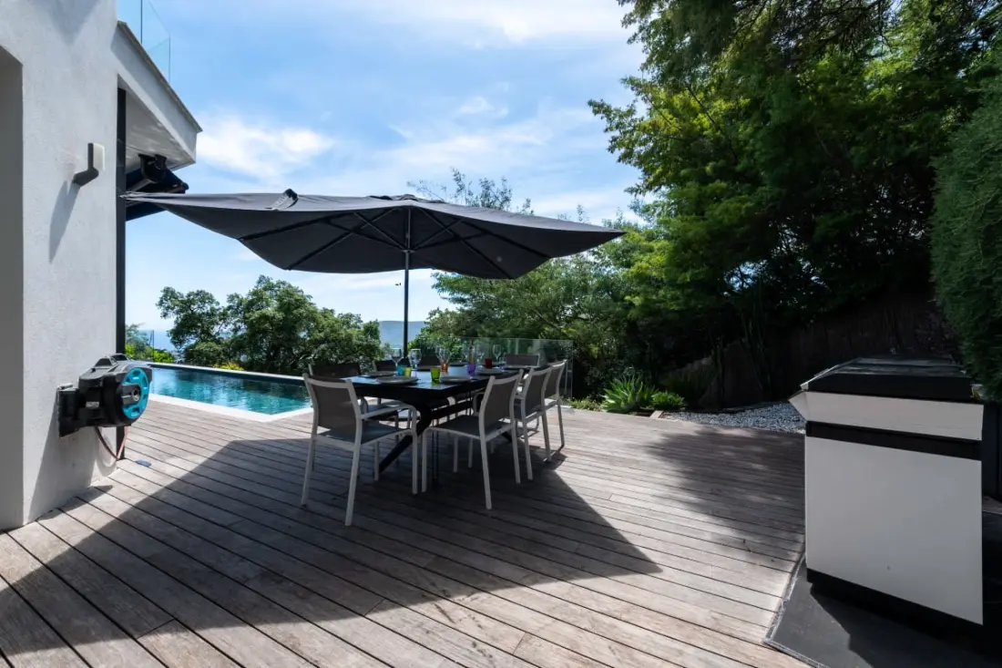 Residence House Architect with Pool Heat & Sublime Tengerlátás