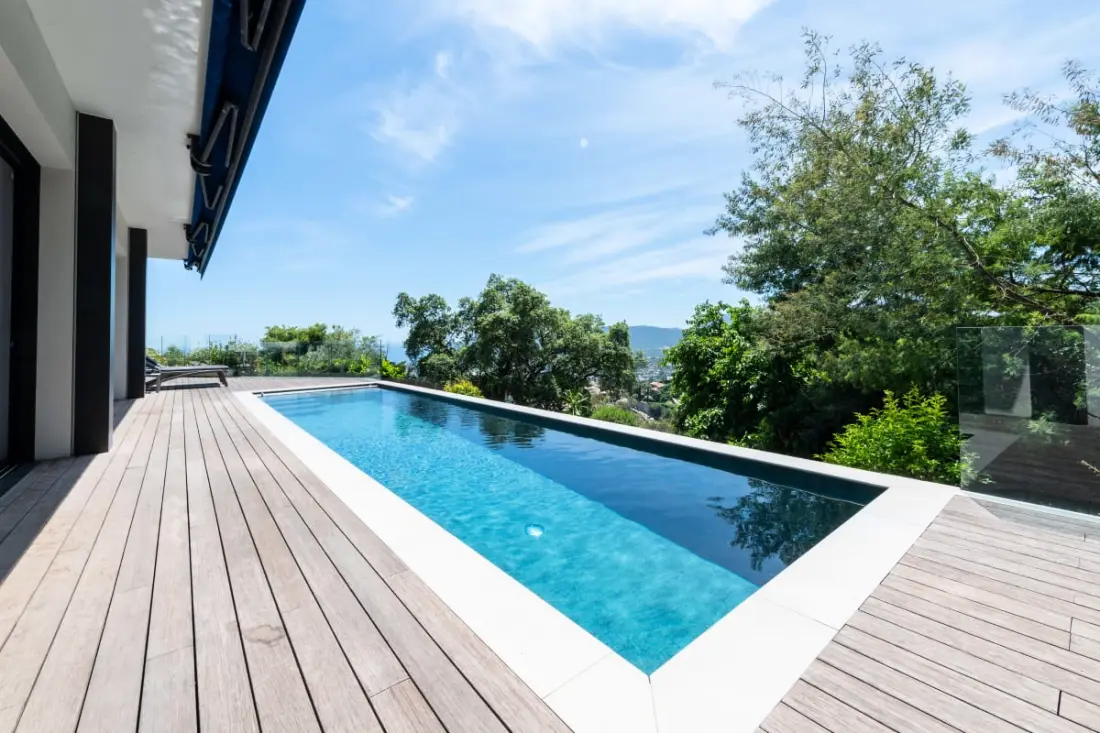 Residence House Architect with Pool Heat & Sublime Tengerlátás