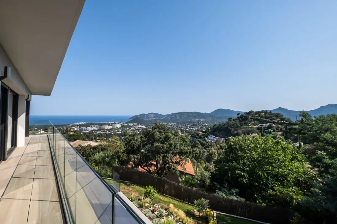 Residence House Architect with Pool Heat & Sublime Tengerlátás