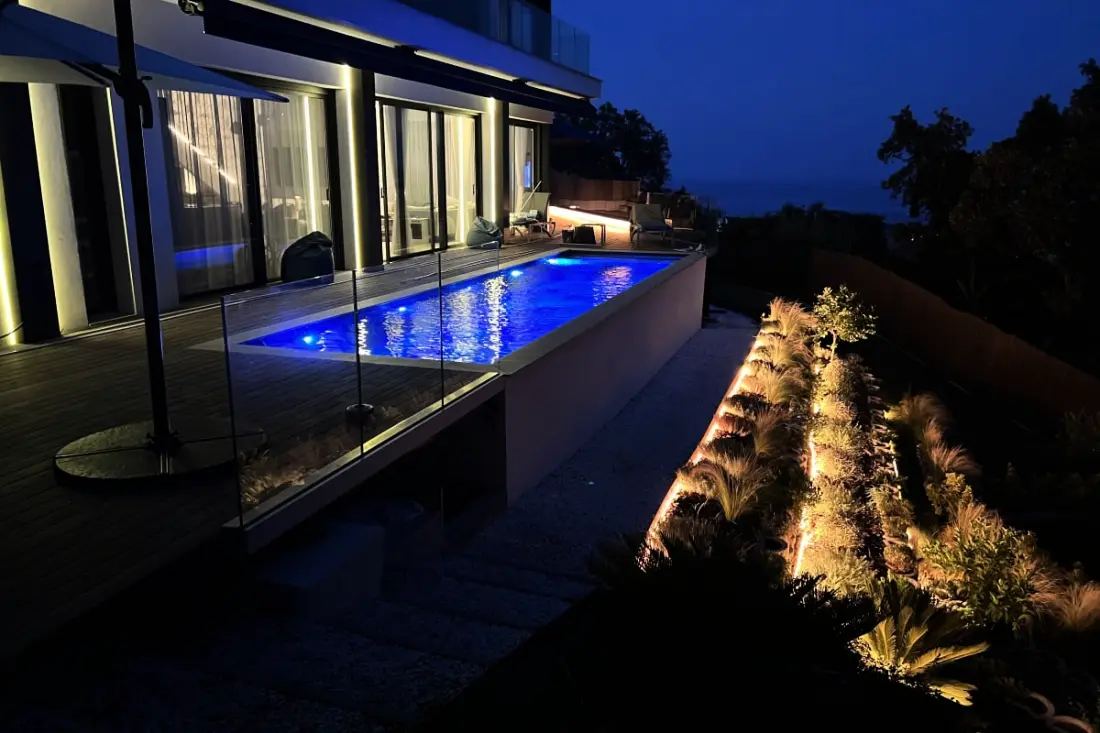 Residence House Architect with Pool Heat & Sublime Tengerlátás
