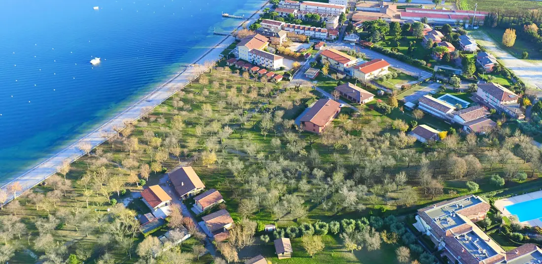 Baia Holiday Romantica a lago
