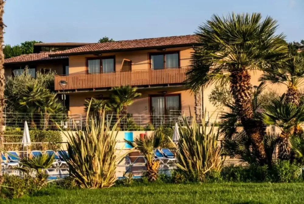 Residenza Onda Blu3 Stelle★★★