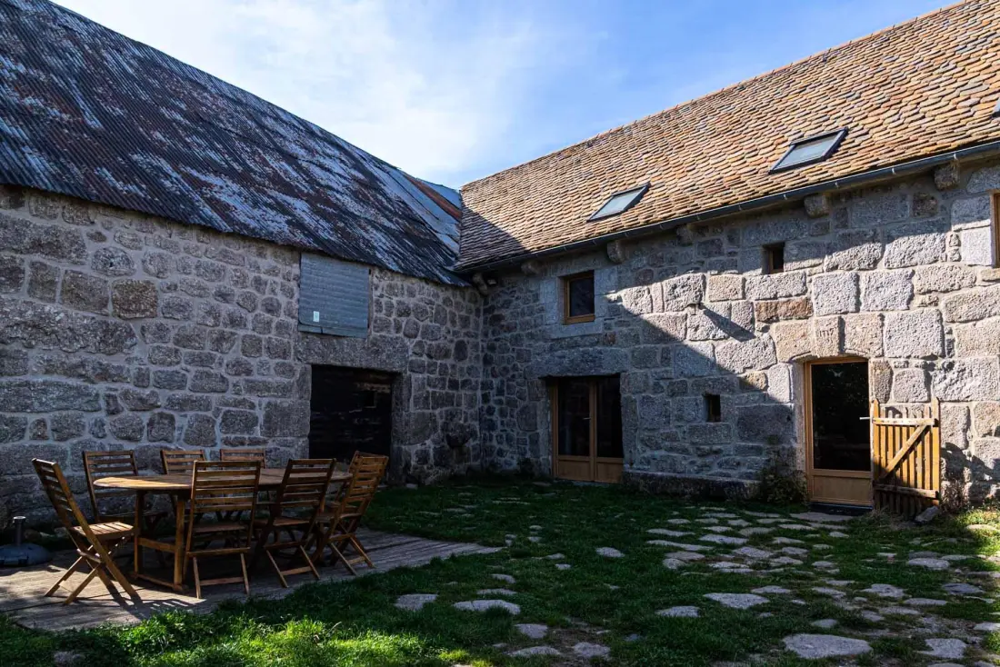 Gîte de France Gîte les violets d'aubrac 8/11 Personen in rieutort 3 Ohren