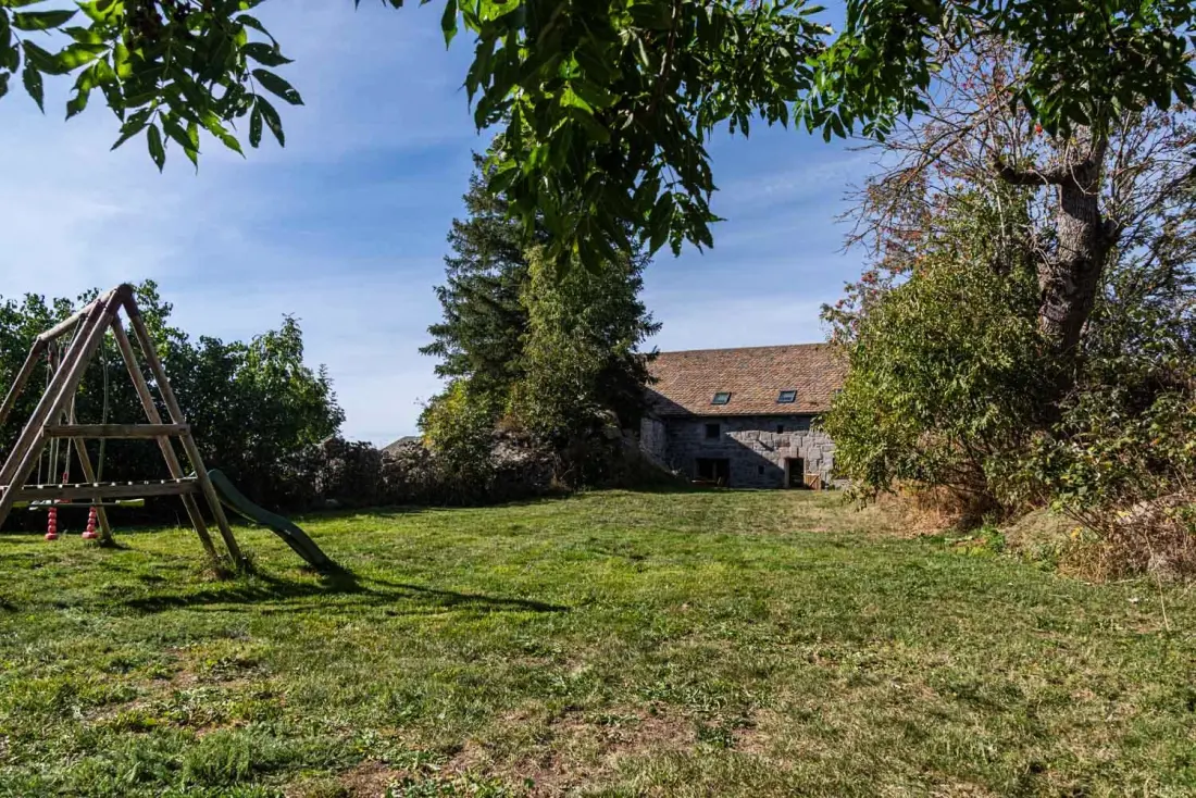 Gîte de France Gîte les violets d'aubrac 8/11 Personen in rieutort 3 Ohren