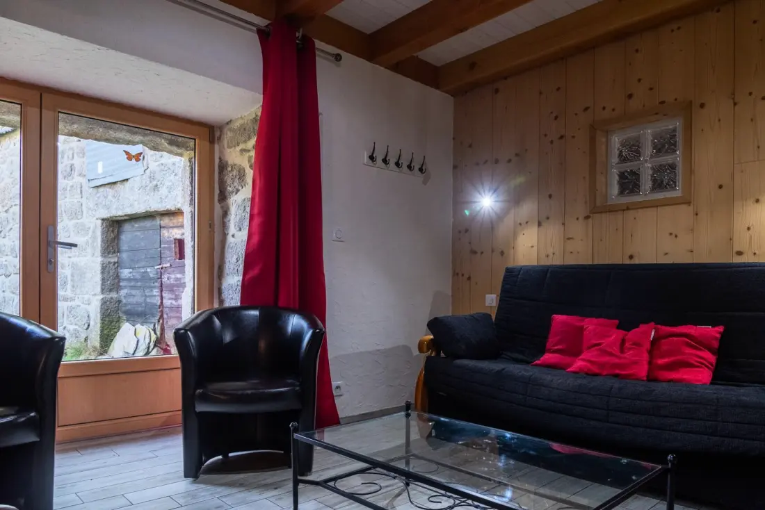 Gîte de France Gîte les violets d'aubrac 8/11 Personen in rieutort 3 Ohren