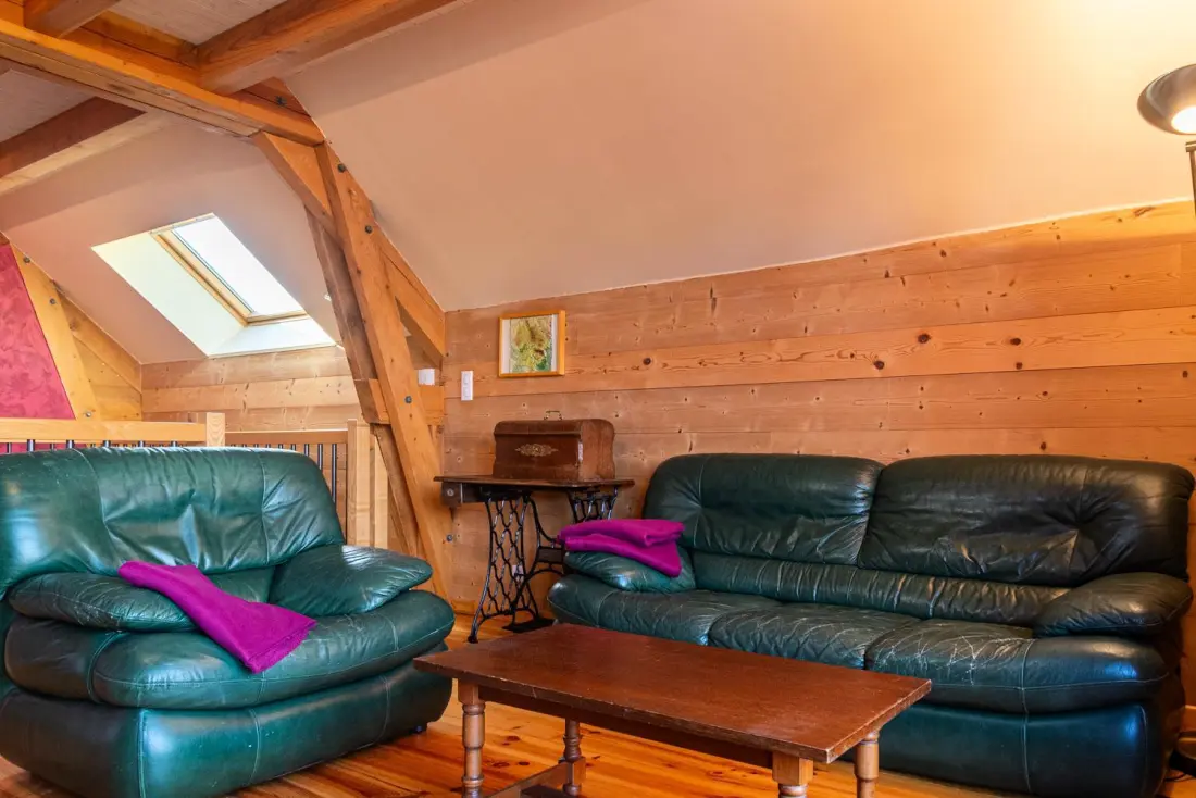 Gîte de France Gîte les violets d'aubrac 8/11 Personen in rieutort 3 Ohren
