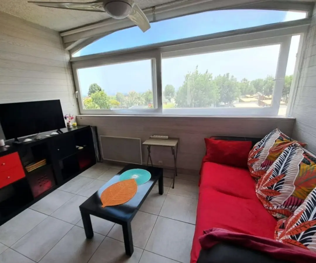 Robinson South Residence