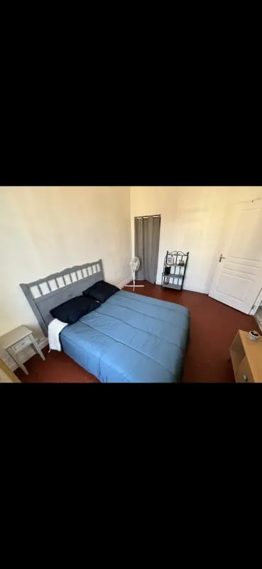 Bright Apartment Between Beach and Old Port