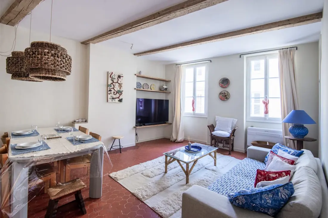2 Bedroom apartment in the heart of Marseille