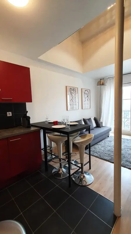 Duplex With Balcony at the foot of the Tramway Republic