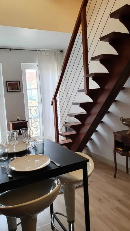 Duplex With Balcony at the foot of the Tramway Republic