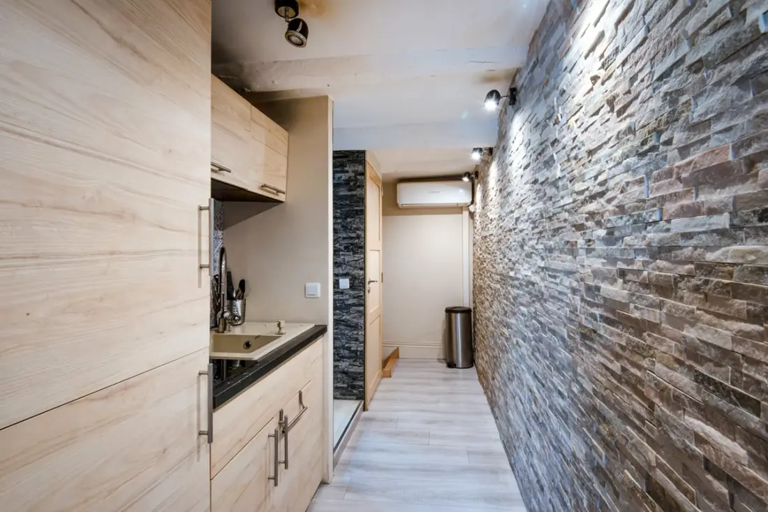 Marseillaise getaway Near Basket & Old Port