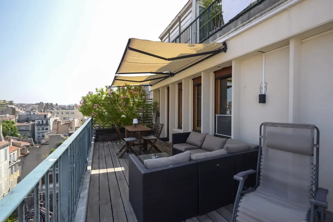 Studio Coquet With Terrace Overhanging Marseille