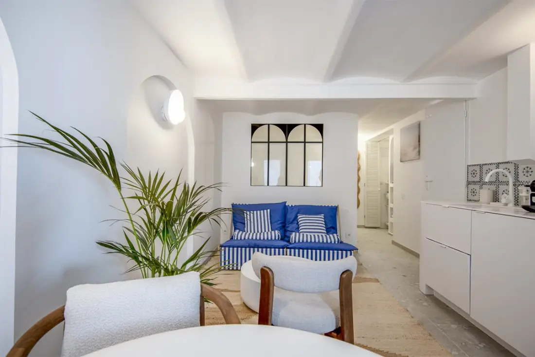 Studio En Souplex in Endoume, Near the Sea!