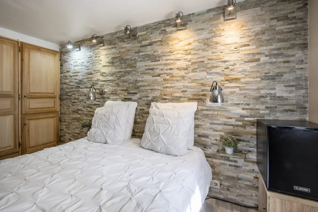 Room Air Conditioning – 10 min Du Vieux-port