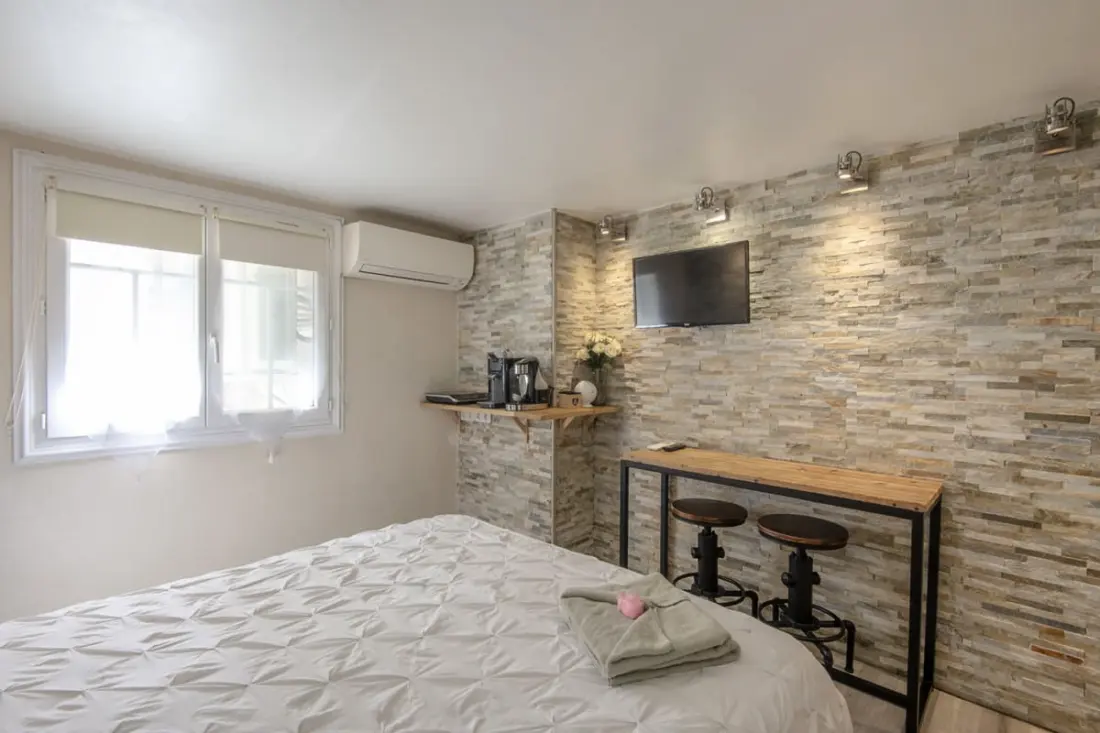 Room Air Conditioning – 10 min Du Vieux-port