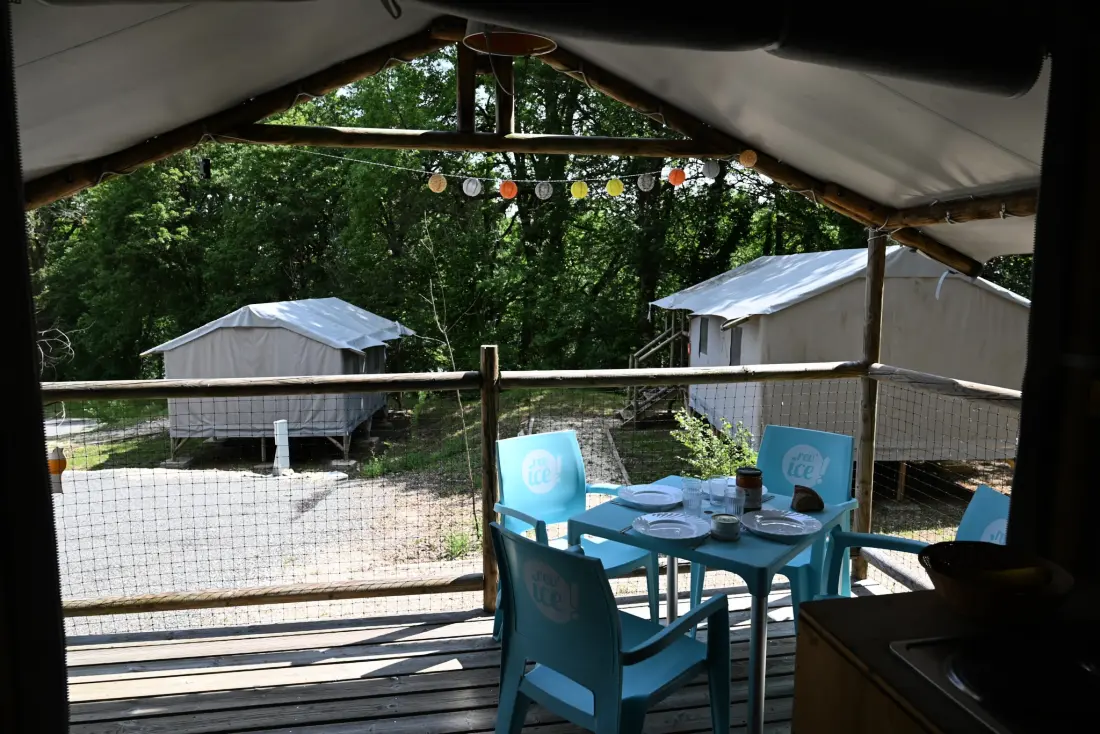 Flower Camping Le Lac aux Birds 4 Stars★★★★