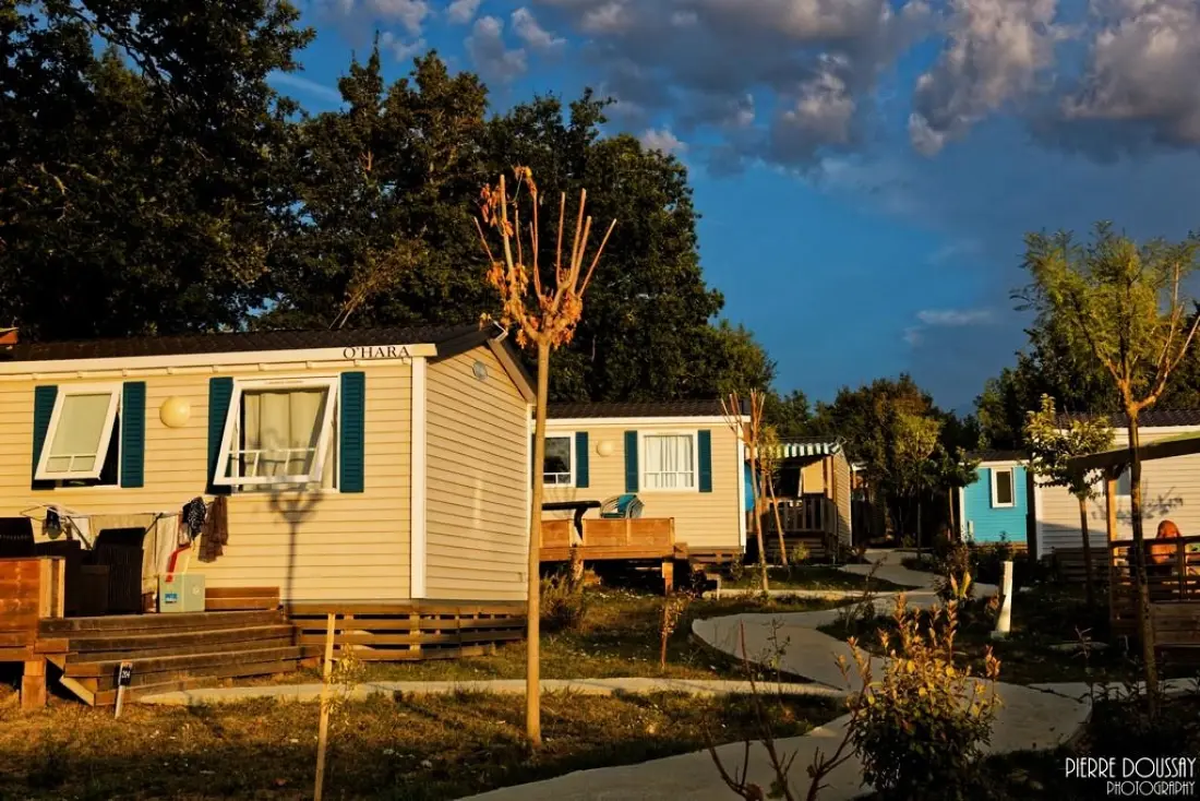 Flower Camping Le Lac aux Birds 4 Stars★★★★
