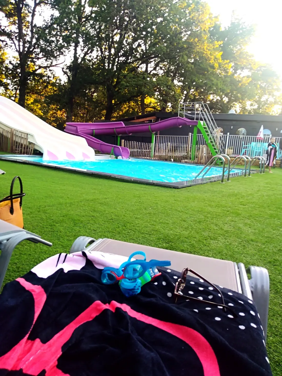 Flower Camping Le Lac aux Birds 4 Stars★★★★