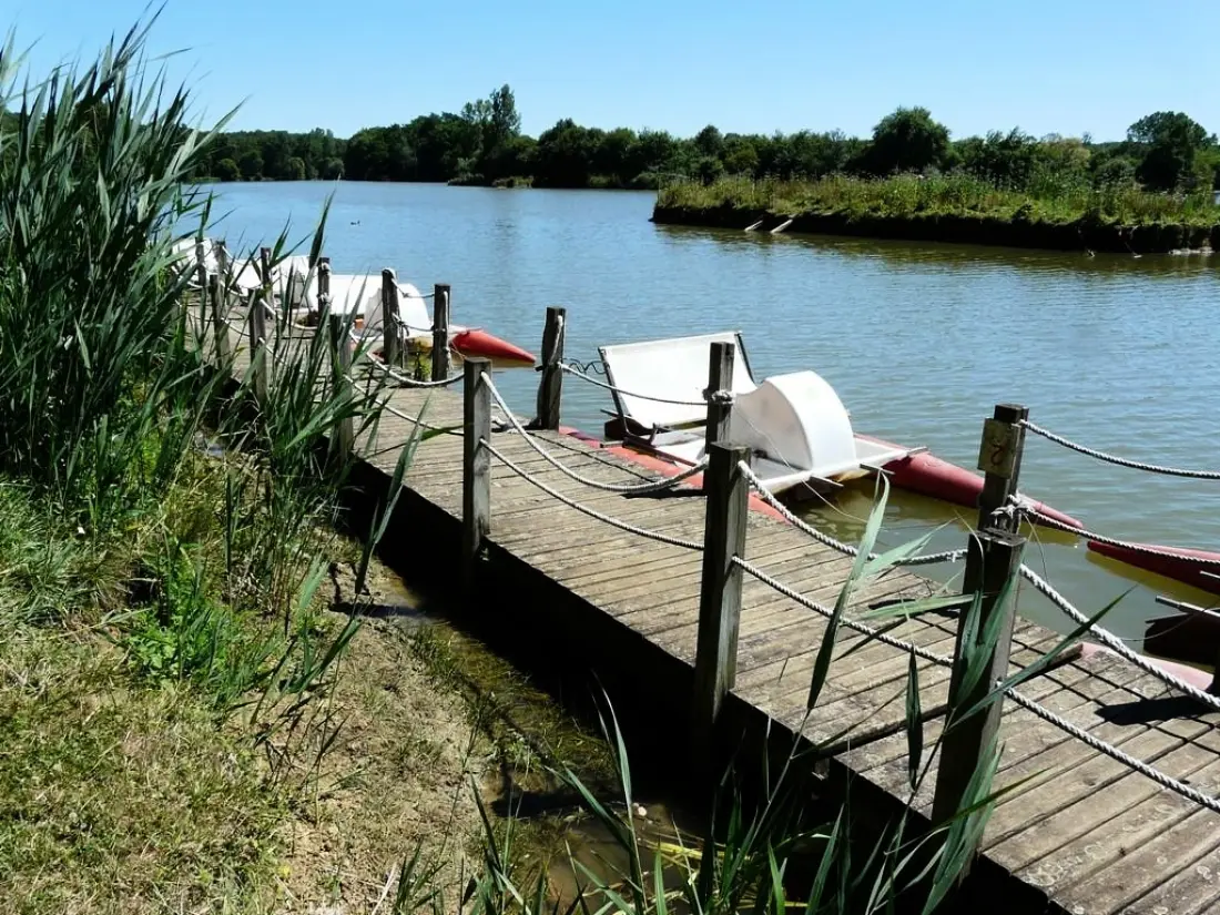 Flower Camping Le Lac aux Birds 4 Stars★★★★