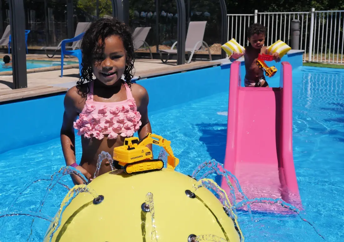 Flower Camping Le Lac aux Birds 4 Stars★★★★