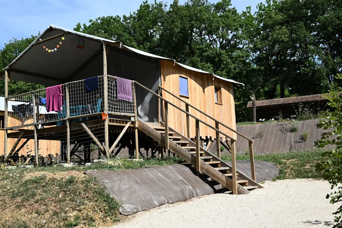 Flower Camping Le Lac aux Birds 4 Stars★★★★