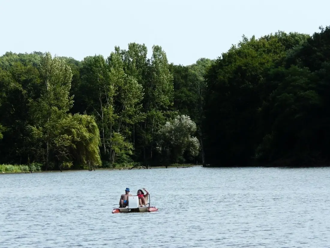 Flower Camping Le Lac aux Birds 4 Stars★★★★