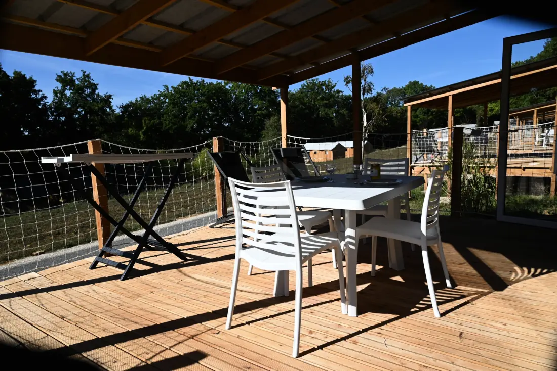 Flower Camping Le Lac aux Birds 4 Stars★★★★