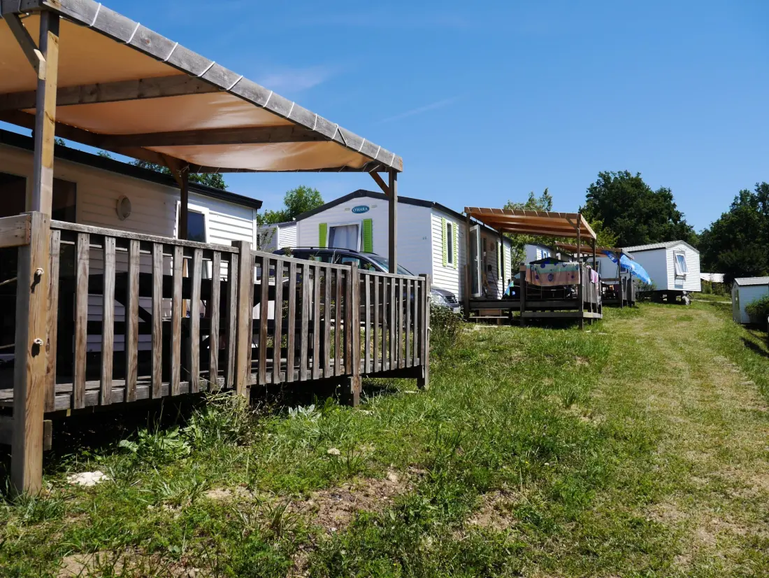 Flower Camping Le Lac aux Birds 4 Stars★★★★