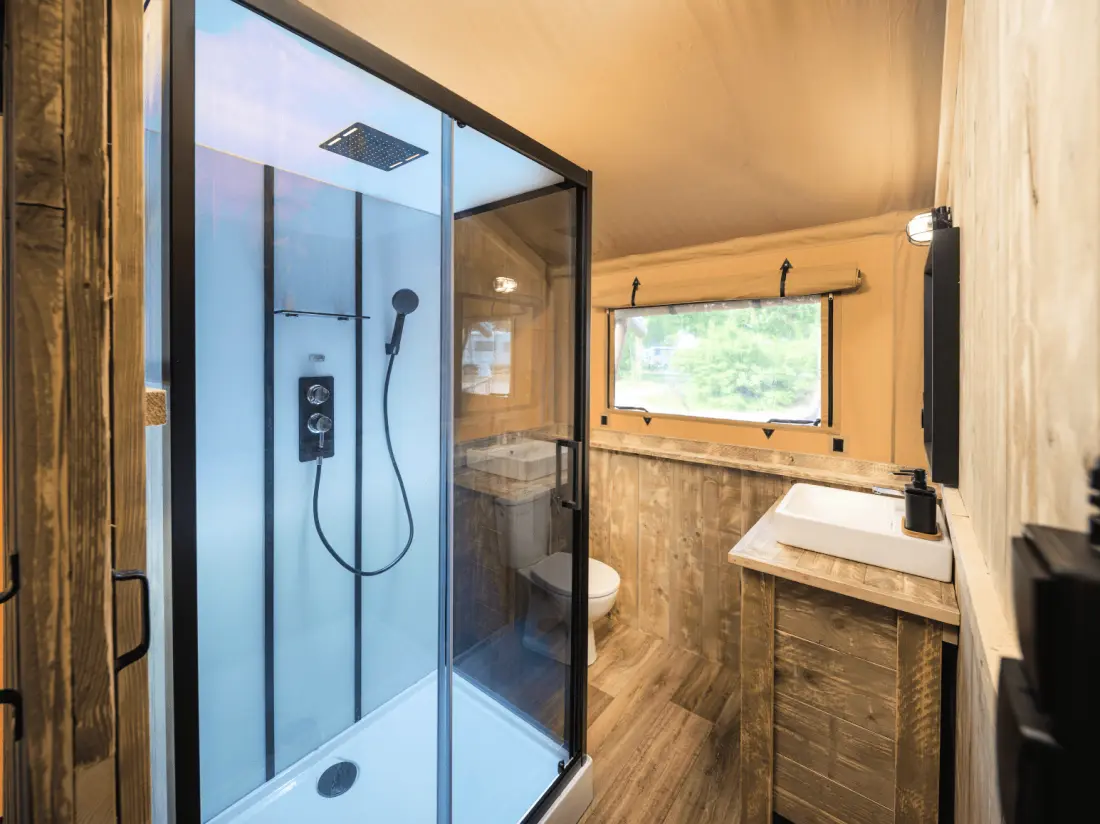 Flower Camping Le Lac aux Birds 4 Stars★★★★