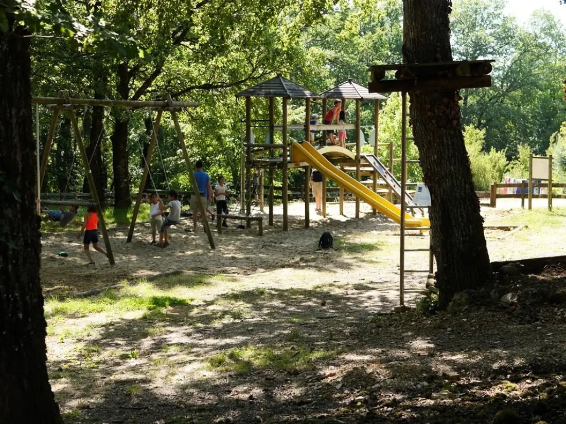 Flower Camping Le Lac aux Birds 4 Stars★★★★