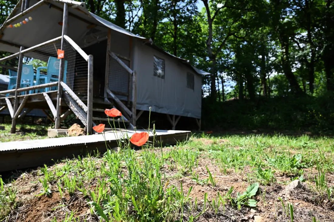 Flower Camping Le Lac aux Birds 4 Stars★★★★