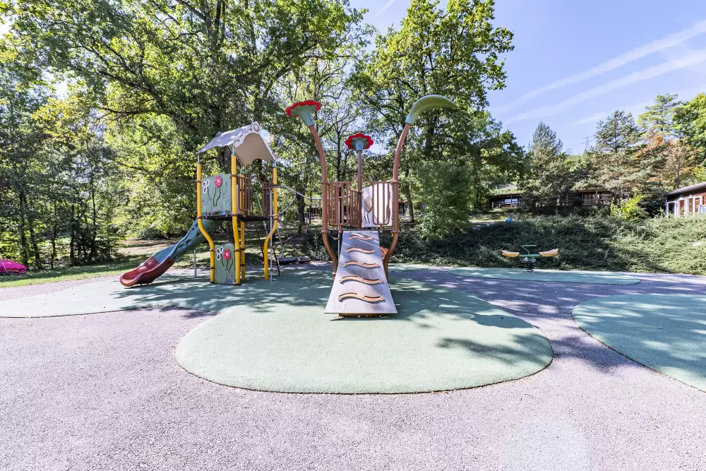 Camping Paradis les Gorges du Haut Bugey 4 étoiles★★★★