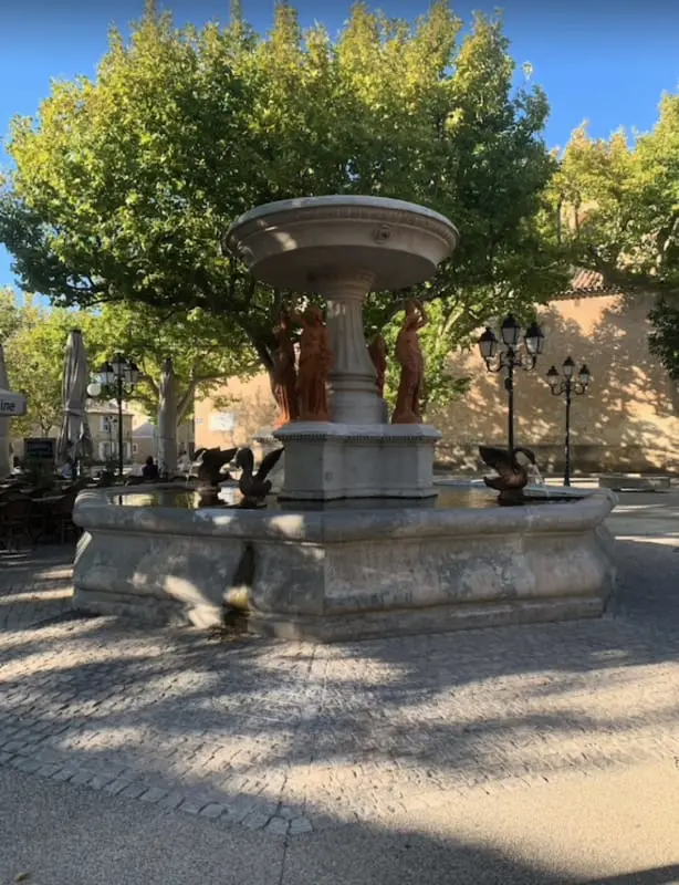 Charming Mazet, ideális család, úszómedence, tenisz.