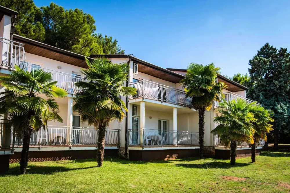 Arena Ai Pini Resort 3 Stars★★★