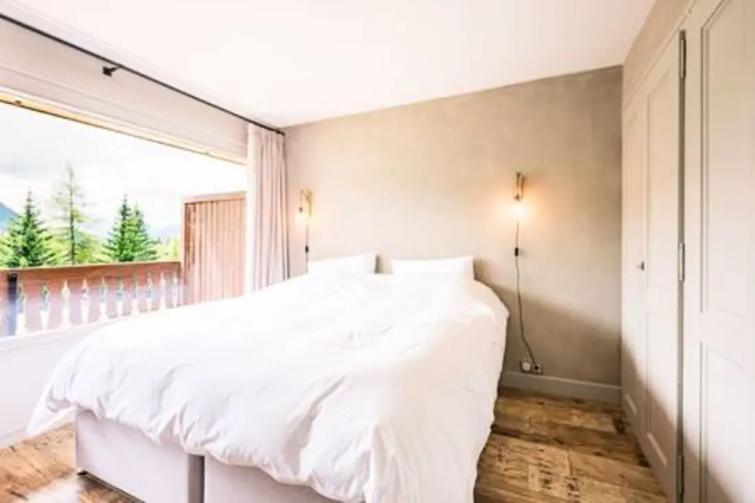 Ski-in/ki-out apartman úszómedencével Megève-ben