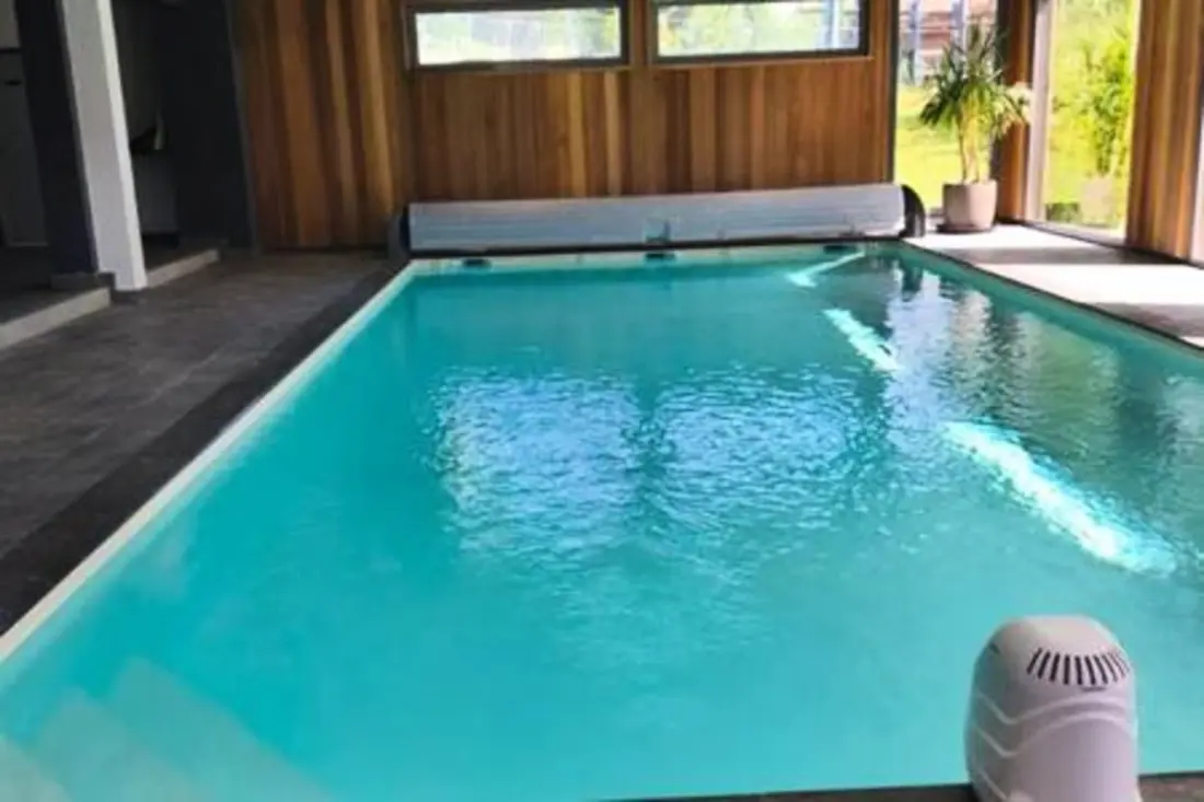 Ski-in/ki-out apartman úszómedencével Megève-ben