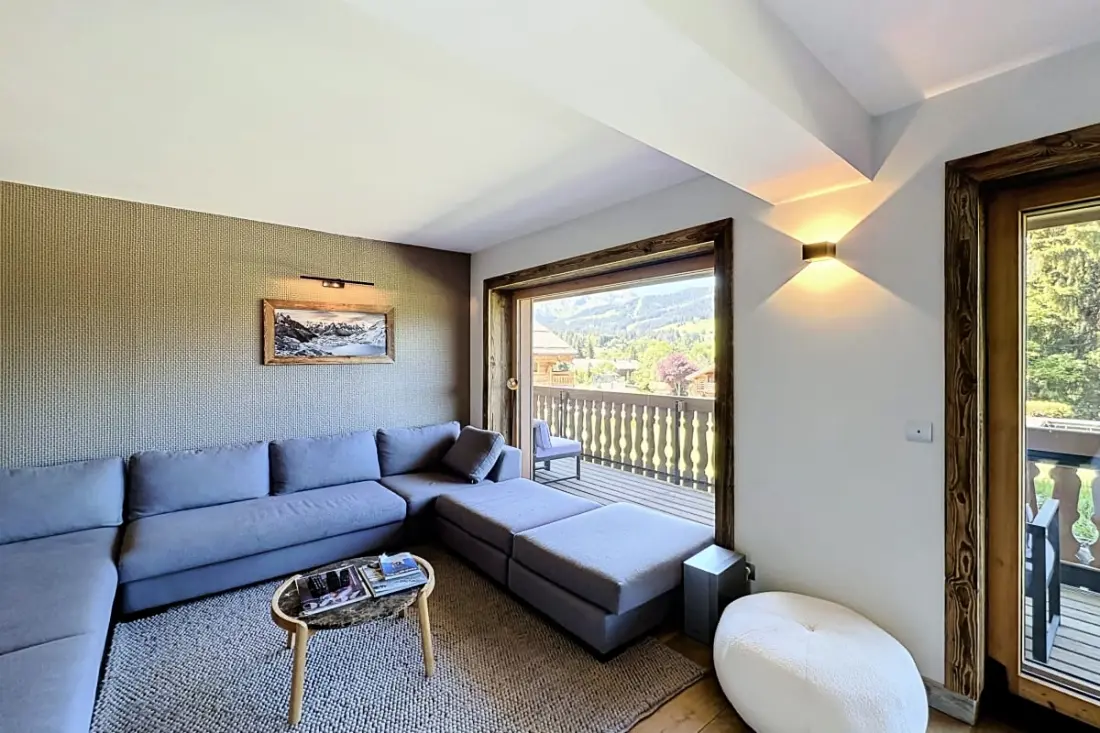 Apt Near Megève Tracks